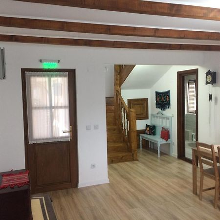 Dumbrava Hotel Uzlina Luaran gambar