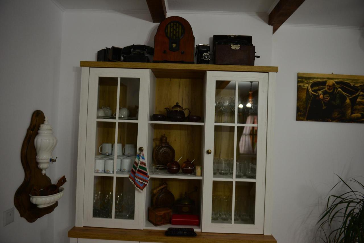 Dumbrava Hotel Uzlina Luaran gambar
